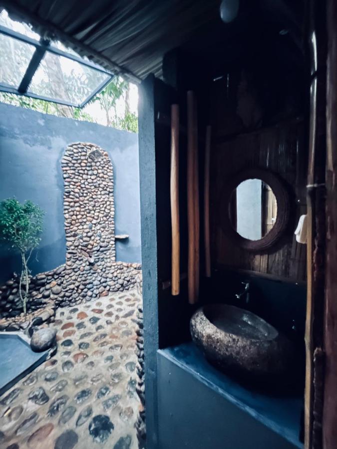 Fab - Bamboo Hut With Open Shower Munnar Exterior photo